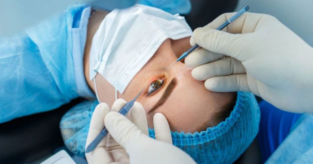 Expert Ophthalmology Plastic Surgeon for Eyelid Care